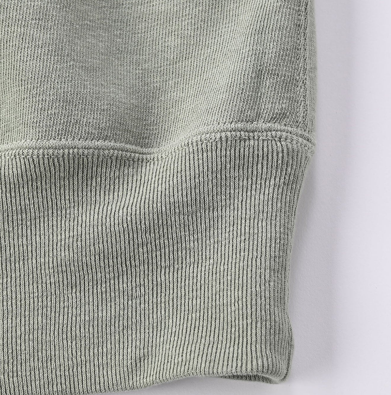 HERITAGE ホエールデッキラバープリントの裏毛スウェットシャツ（サイズ1〜2）